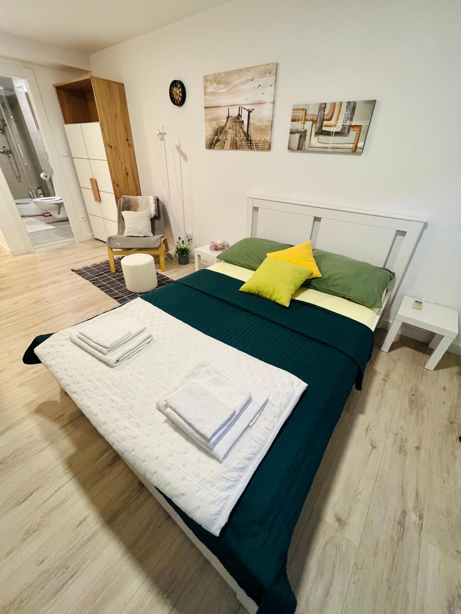 Central Moon Apartment No.2 Split Bagian luar foto